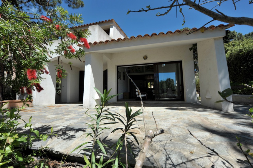 DOMAINE PRIVÉ DE CALA ROSSA, à 100m. à pied de la plage: Villa T-5 TRÉS BELLE VUE MER ET PISCINABLE. DOMAINE PRIVÉ DE CALA ROSSA, à 100m. à pied de la plage: Villa T-5 TRÉS BELLE VUE MER ET PISCINABLE.