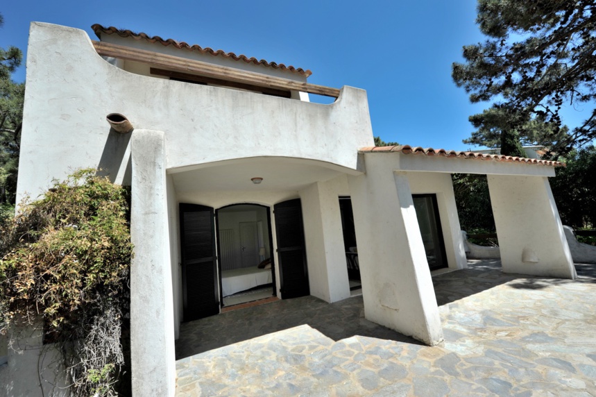 DOMAINE PRIVÉ DE CALA ROSSA, à 100m. à pied de la plage: Villa T-5 TRÉS BELLE VUE MER ET PISCINABLE. DOMAINE PRIVÉ DE CALA ROSSA, à 100m. à pied de la plage: Villa T-5 TRÉS BELLE VUE MER ET PISCINABLE.