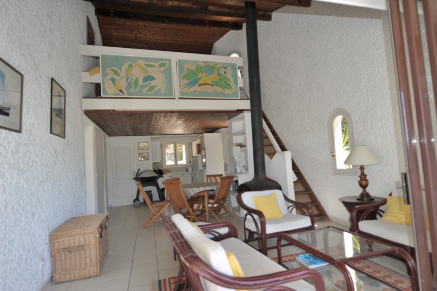 DOMAINE PRIVÉ DE CALA ROSSA, à 100m. à pied de la plage: Villa T-5 TRÉS BELLE VUE MER ET PISCINABLE. DOMAINE PRIVÉ DE CALA ROSSA, à 100m. à pied de la plage: Villa T-5 TRÉS BELLE VUE MER ET PISCINABLE.