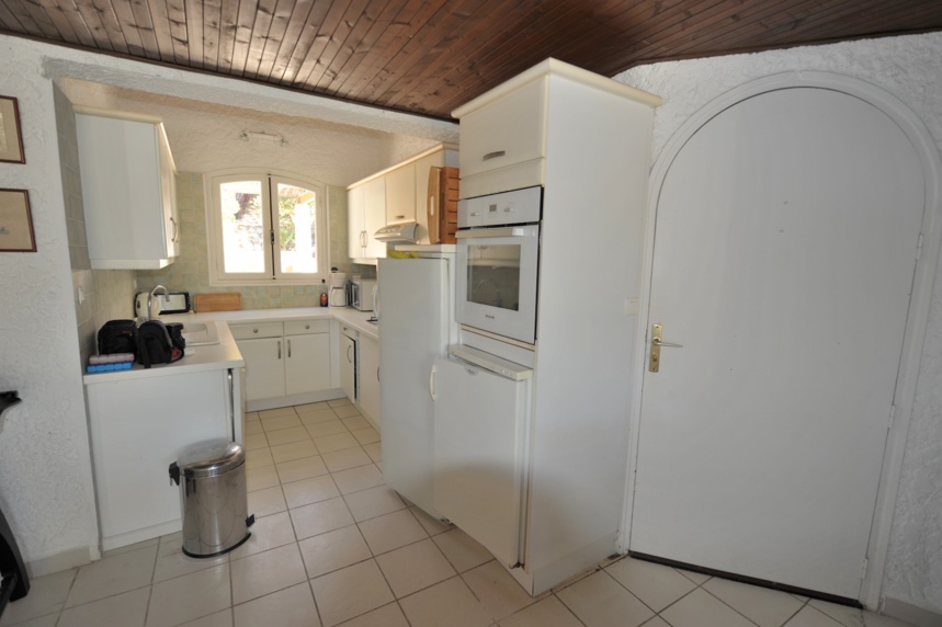DOMAINE PRIVÉ DE CALA ROSSA, à 100m. à pied de la plage: Villa T-5 TRÉS BELLE VUE MER ET PISCINABLE. DOMAINE PRIVÉ DE CALA ROSSA, à 100m. à pied de la plage: Villa T-5 TRÉS BELLE VUE MER ET PISCINABLE.