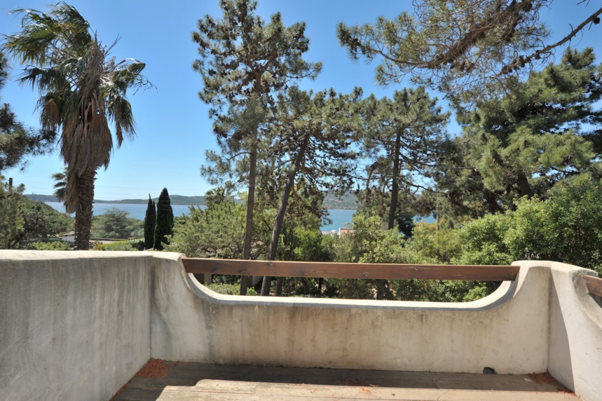 DOMAINE PRIVÉ DE CALA ROSSA, à 100m. à pied de la plage: Villa T-5 TRÉS BELLE VUE MER ET PISCINABLE. DOMAINE PRIVÉ DE CALA ROSSA, à 100m. à pied de la plage: Villa T-5 TRÉS BELLE VUE MER ET PISCINABLE.
