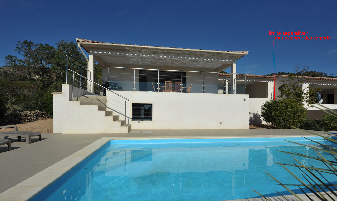 Entre Ste Lucie de Porto-Vecchio et Fautéa: VILLA T-5 VUE MER avec PISCINE. Entre Ste Lucie de Porto-Vecchio et Fautéa: VILLA T-5 VUE MER avec PISCINE.