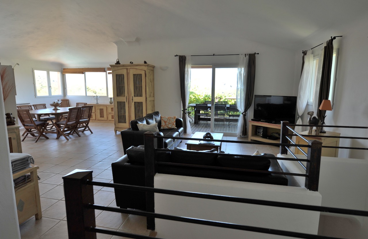 Entre St Cyprien et Pinarello, Villa T-5 VUE MER avec PISCINE et POOL-HOUSE. Entre St Cyprien et Pinarello, Villa T-5 VUE MER avec PISCINE et POOL-HOUSE.