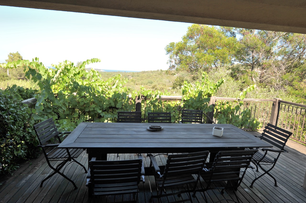 Entre St Cyprien et Pinarello, Villa T-5 VUE MER avec PISCINE et POOL-HOUSE.