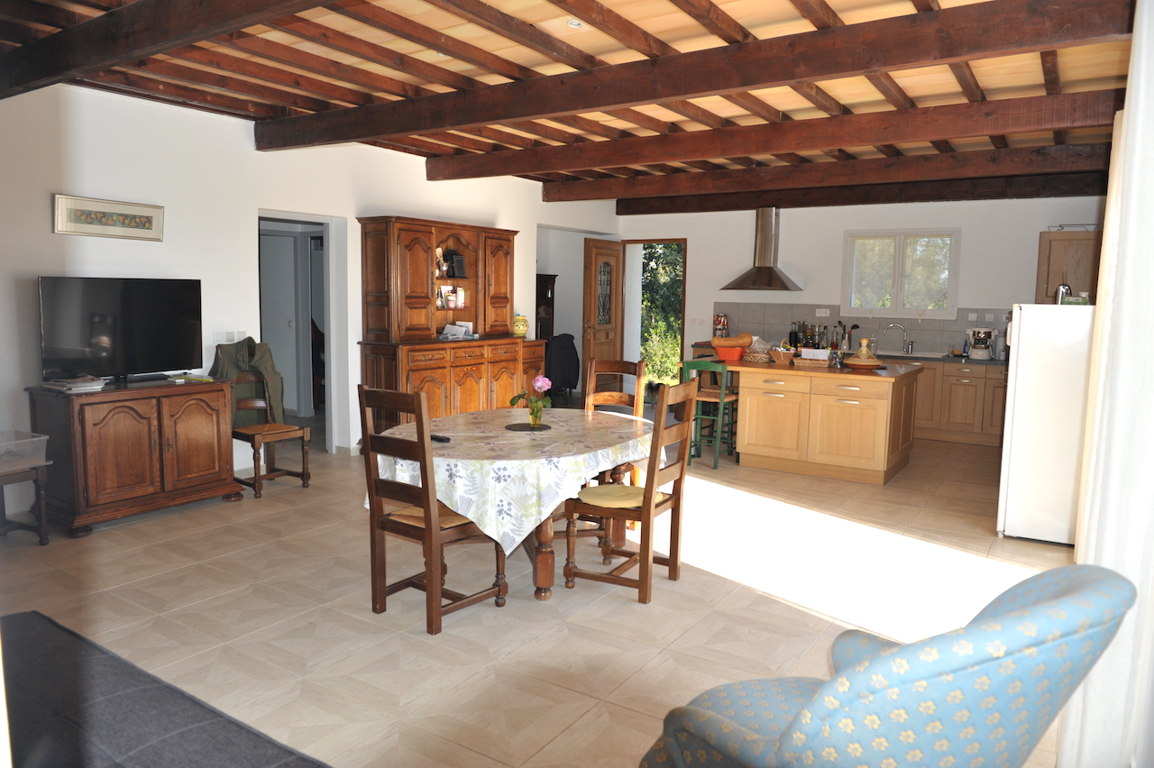 Aghione (secteur Ghisonaccia/Aléria): MAISON EN PIERRE T-5 avec PISCINE dans PROPRIÉTÉ DE 4 HECTARES. Aghione (secteur Ghisonaccia/Aléria): MAISON EN PIERRE T-5 avec PISCINE dans PROPRIÉTÉ DE 4 HECTARES.