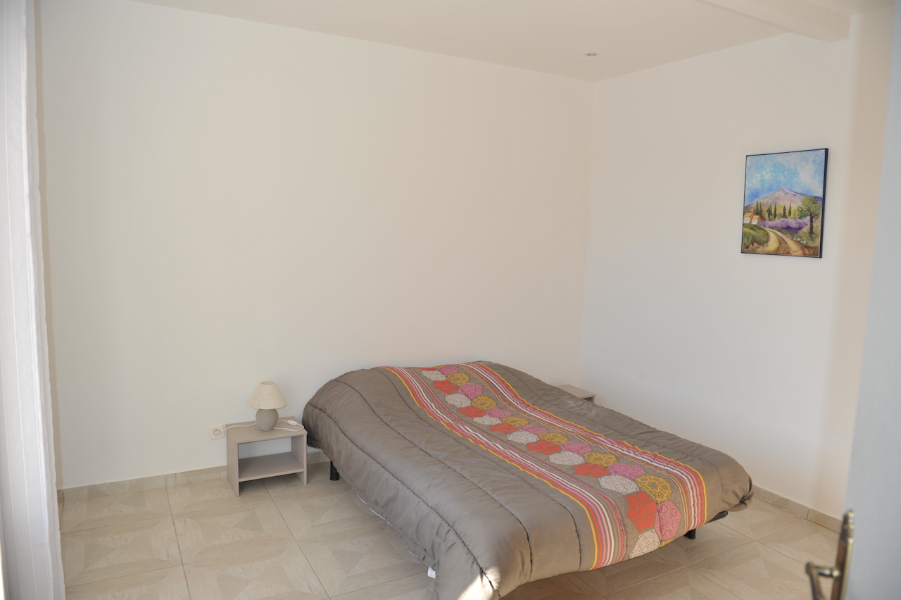 Aghione (secteur Ghisonaccia/Aléria): MAISON EN PIERRE T-5 avec PISCINE dans PROPRIÉTÉ DE 4 HECTARES. Aghione (secteur Ghisonaccia/Aléria): MAISON EN PIERRE T-5 avec PISCINE dans PROPRIÉTÉ DE 4 HECTARES.