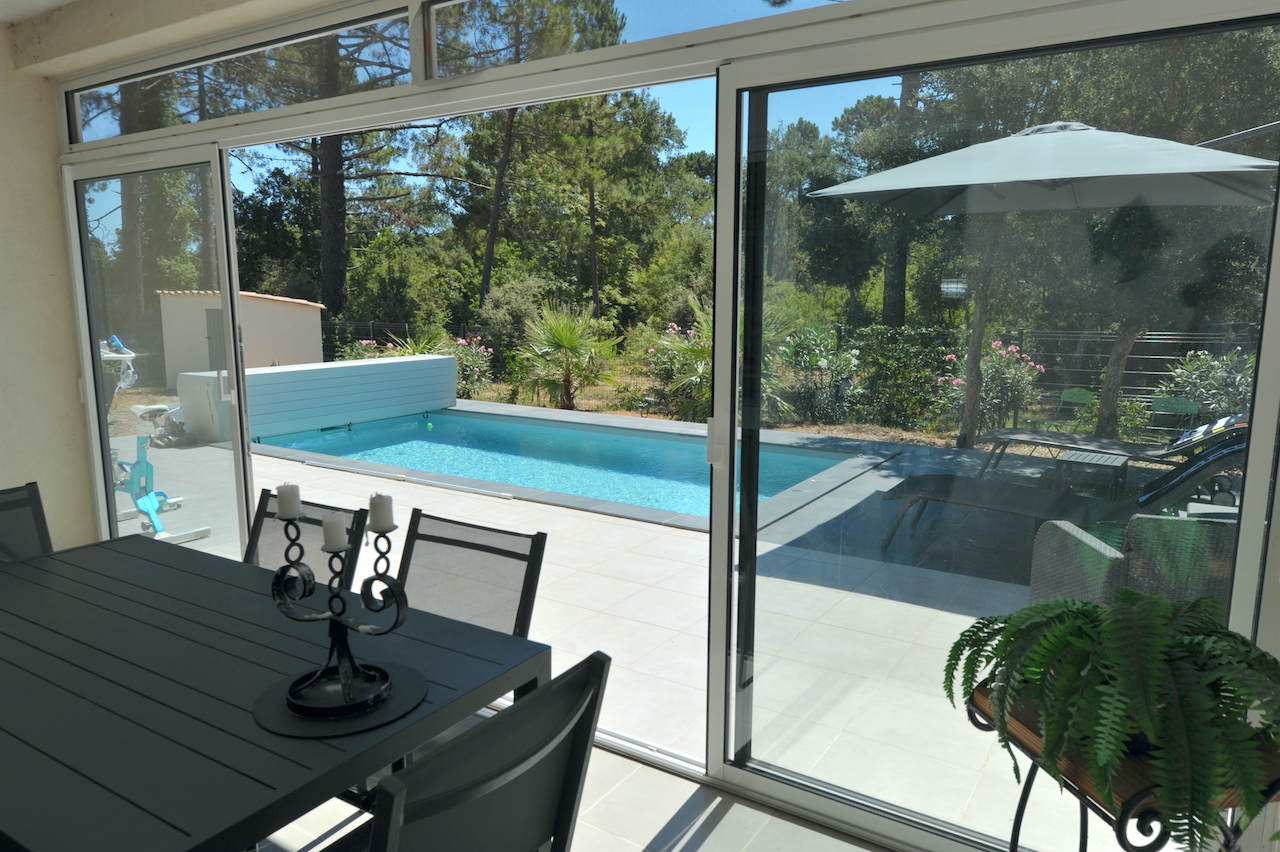 Périphérie de Porto-Vecchio, Villa T-4 RÉCENTE avec PISCINE. Périphérie de Porto-Vecchio, Villa T-4 RÉCENTE avec PISCINE.