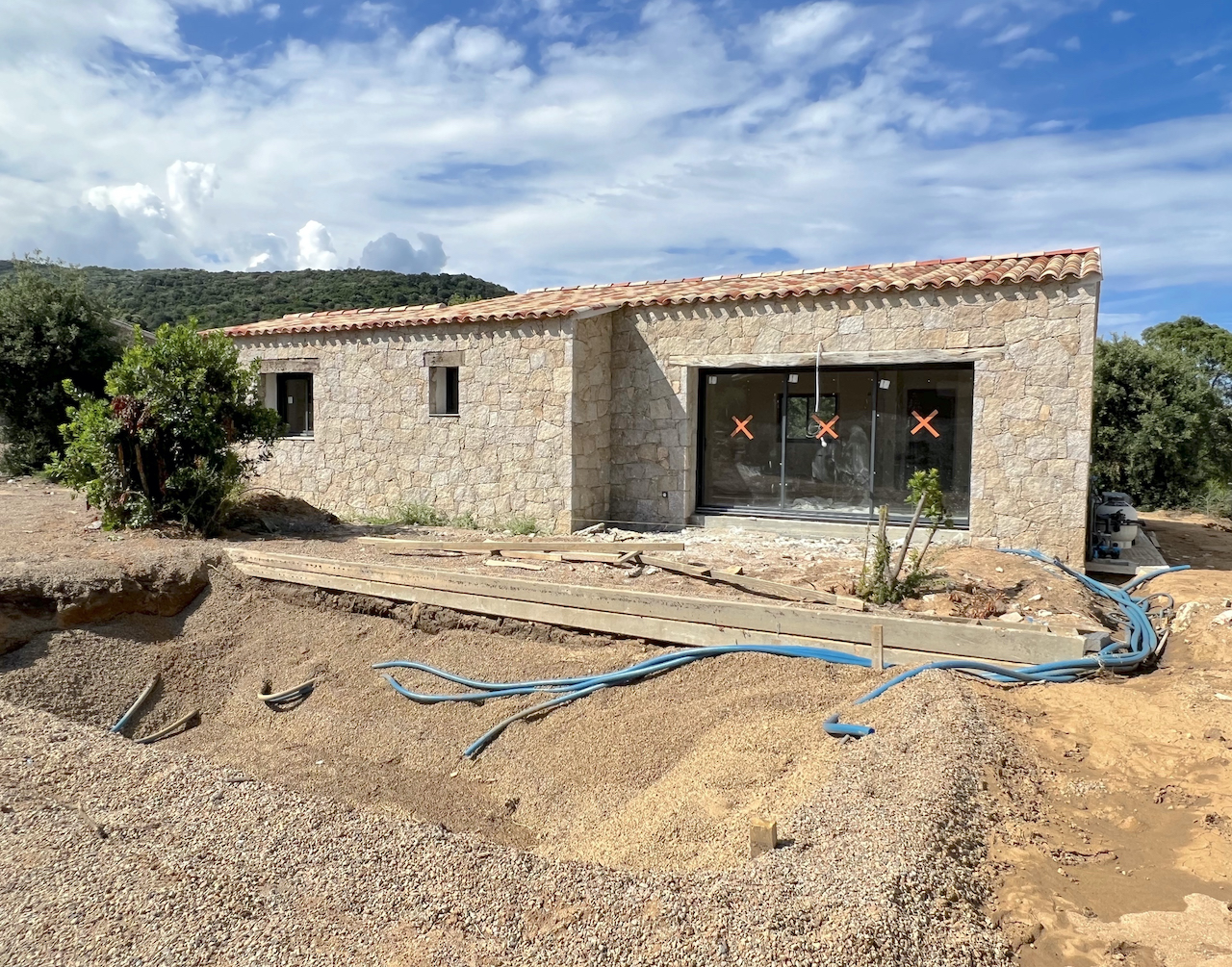 Idéalement placée entre St Cyprien et Pinarello, BERGERIE T-3 NEUVE avec PISCINE et CUISINE d'ÉTÉ (livraison 2ème semestre 2023). Idéalement placée entre St Cyprien et Pinarello, BERGERIE T-3 NEUVE avec PISCINE et CUISINE d'ÉTÉ (livraison 2ème semestre 2023).