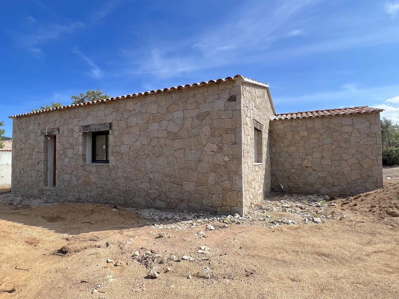Idéalement placée entre St Cyprien et Pinarello, BERGERIE T-3 NEUVE avec PISCINE et CUISINE d'ÉTÉ (livraison 2ème semestre 2023). Idéalement placée entre St Cyprien et Pinarello, BERGERIE T-3 NEUVE avec PISCINE et CUISINE d'ÉTÉ (livraison 2ème semestre 2023).