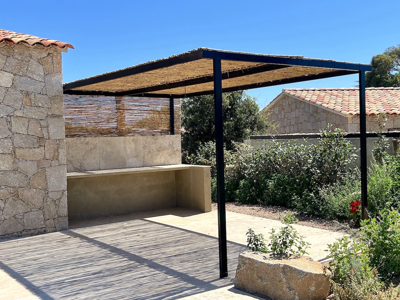 Idéalement placée entre St Cyprien et Pinarello, BERGERIE T-3 NEUVE avec PISCINE et CUISINE d'ÉTÉ sur terrain paysagé (POSSIBILITÉ T-4: ANNEXE CHAMBRE SUPPLÉMENTAIRE). Idéalement placée entre St Cyprien et Pinarello, BERGERIE T-3 NEUVE avec PISCINE et CUISINE d'ÉTÉ sur terrain paysagé (POSSIBILITÉ T-4: ANNEXE CHAMBRE SUPPLÉMENTAIRE).