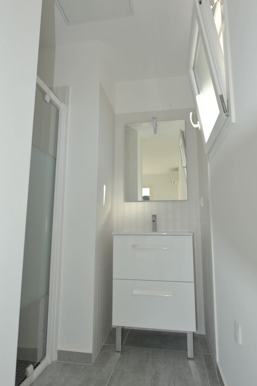 Entre St Cyprien et Pinarello, VILLA T-4 NEUVE avec PISCINE. Entre St Cyprien et Pinarello, VILLA T-4 NEUVE avec PISCINE.