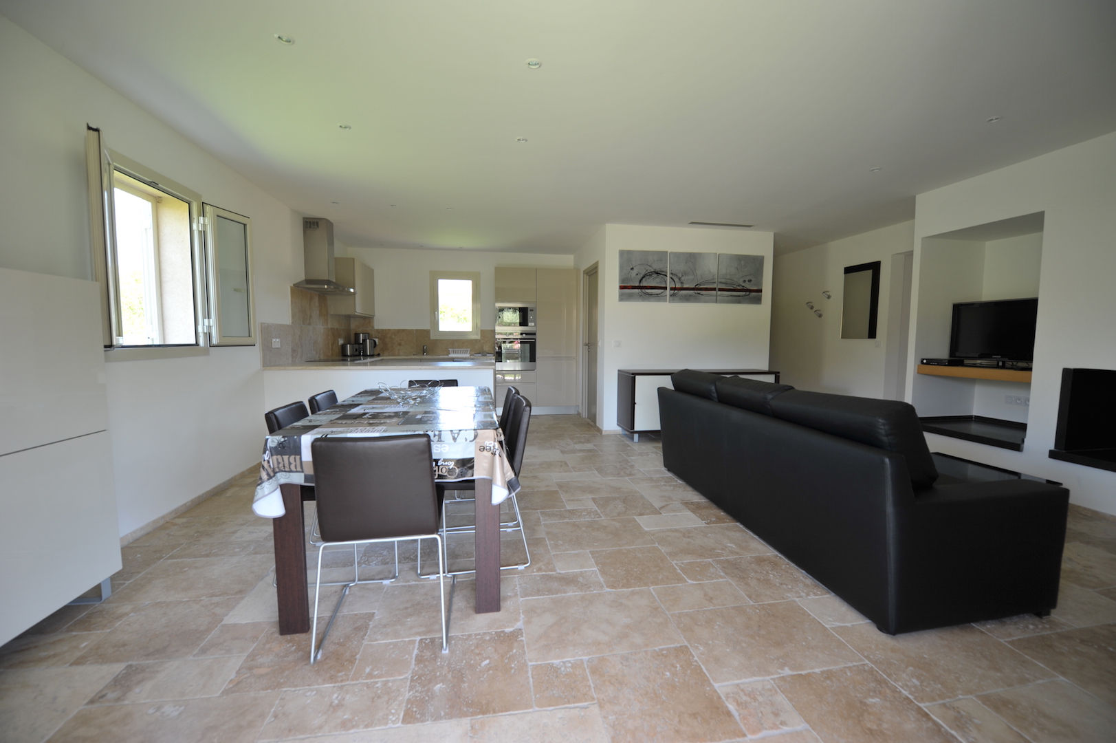 Entre Ste Lucie de Porto-Vecchio et Fautéa: Villa type 3 NEUVE avec option piscine possible.