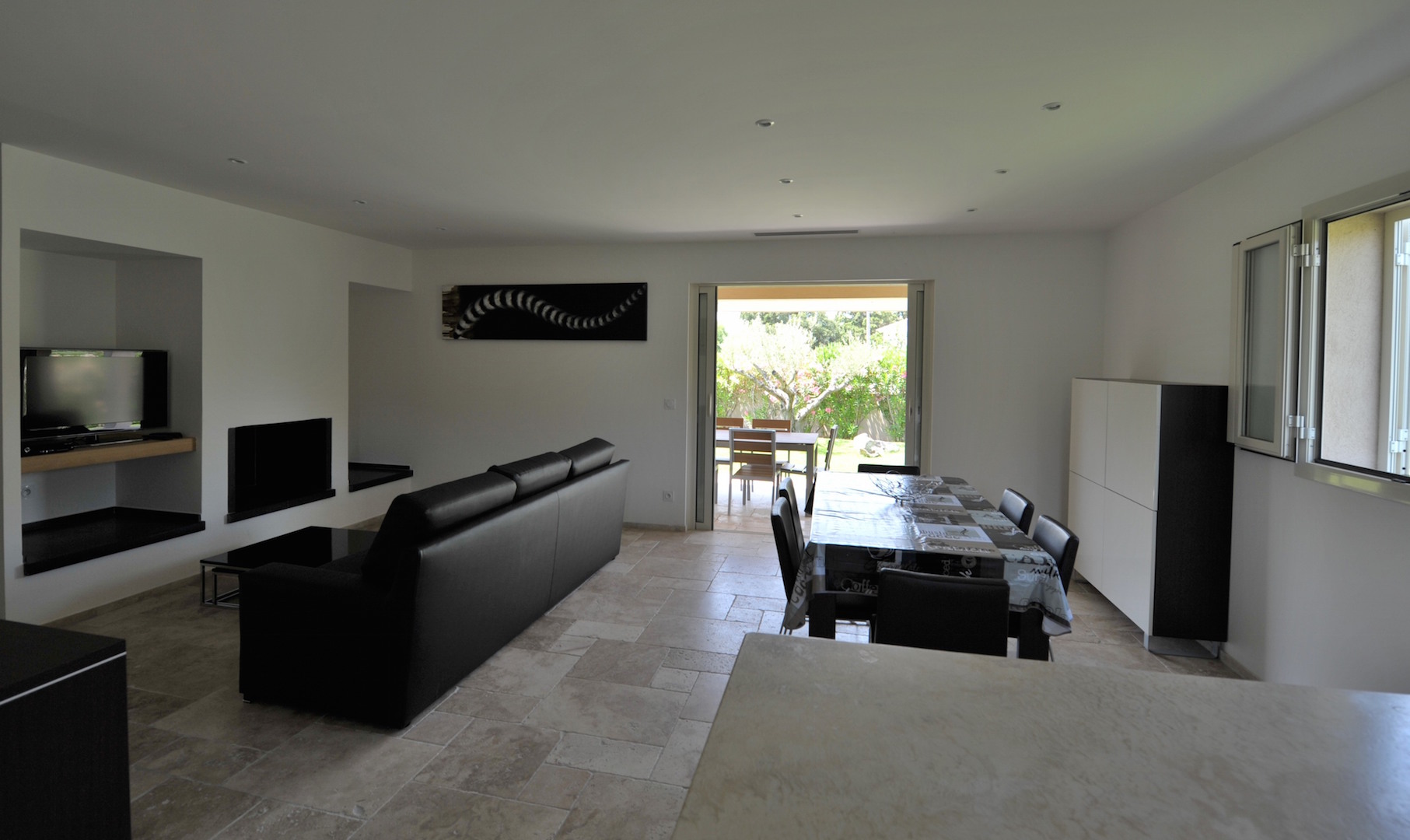 Entre Ste Lucie de Porto-Vecchio et Fautéa: Villa type 3 NEUVE avec option piscine possible.
