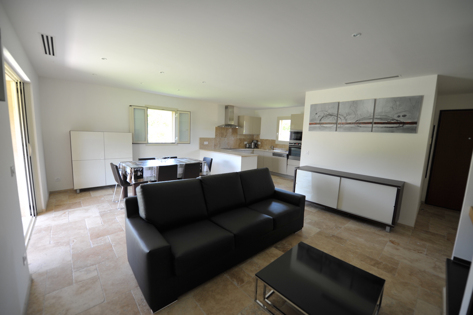 Entre Ste Lucie de Porto-Vecchio et Fautéa: Villa type 3 NEUVE avec option piscine possible.