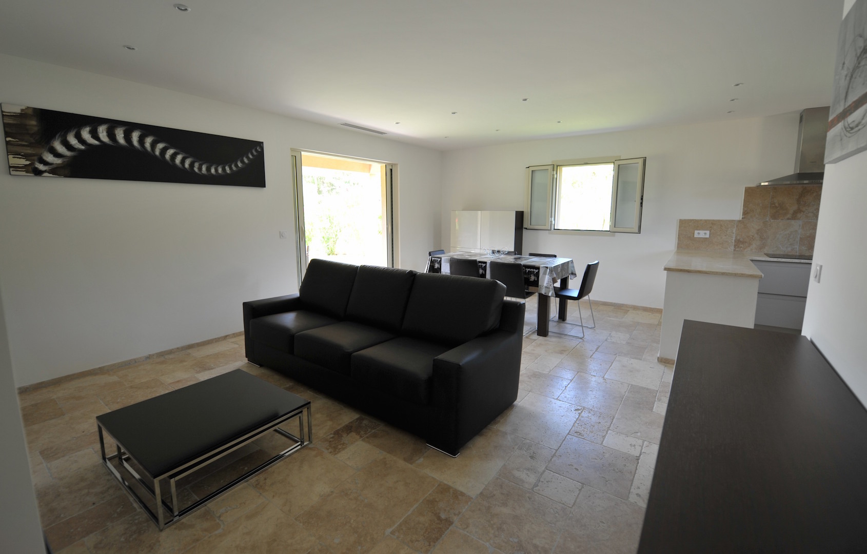 Entre Ste Lucie de Porto-Vecchio et Fautéa: Villa type 3 NEUVE avec option piscine possible.