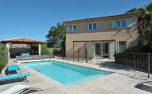 Entre St Cyprien et Pinarello, Villa T-5 VUE MER avec PISCINE et POOL-HOUSE.