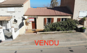 TARCO, Quartier marin du "Vieux Tarco", à moins de 100m. de la plage à pieds : MAISON T-3 avec POSSIBILITÉS D'EXTENSION et SURÉLÉVATION D'UN ÉTAGE AVEC VUE MER.